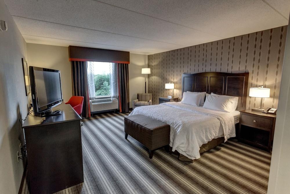 Hampton Motel