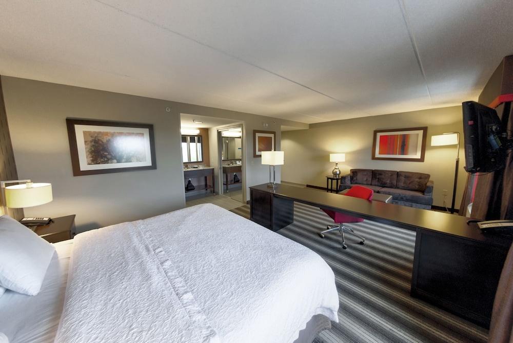 Hampton 3*